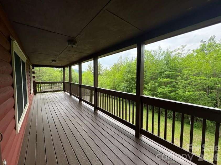 9064 Wildflower Lane, Newland, NC 28657.  MLS# CAR4386055, YatesRealty ID 35809. 