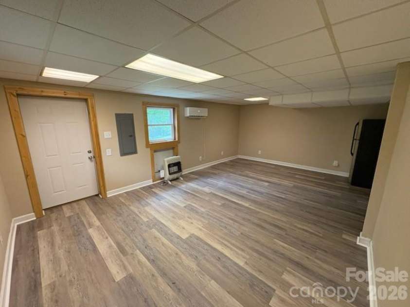 9064 Wildflower Lane, Newland, NC 28657.  MLS# CAR4386055, YatesRealty ID 35809. 