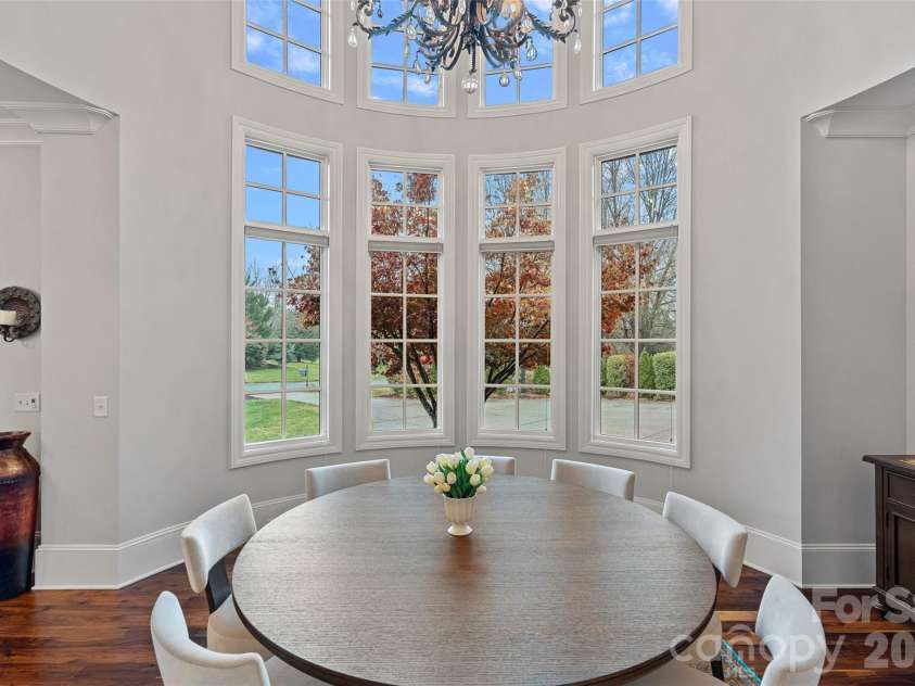 5727 Challisford Lane, Charlotte, NC 28226.  MLS# CAR4350197, YatesRealty ID 3581. 