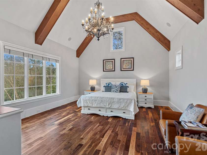 5727 Challisford Lane, Charlotte, NC 28226.  MLS# CAR4350197, YatesRealty ID 3581. 