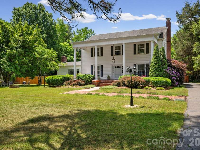 2403 Innes Street, Salisbury, NC 28146.  MLS# CAR4377227, YatesRealty ID 35810. 