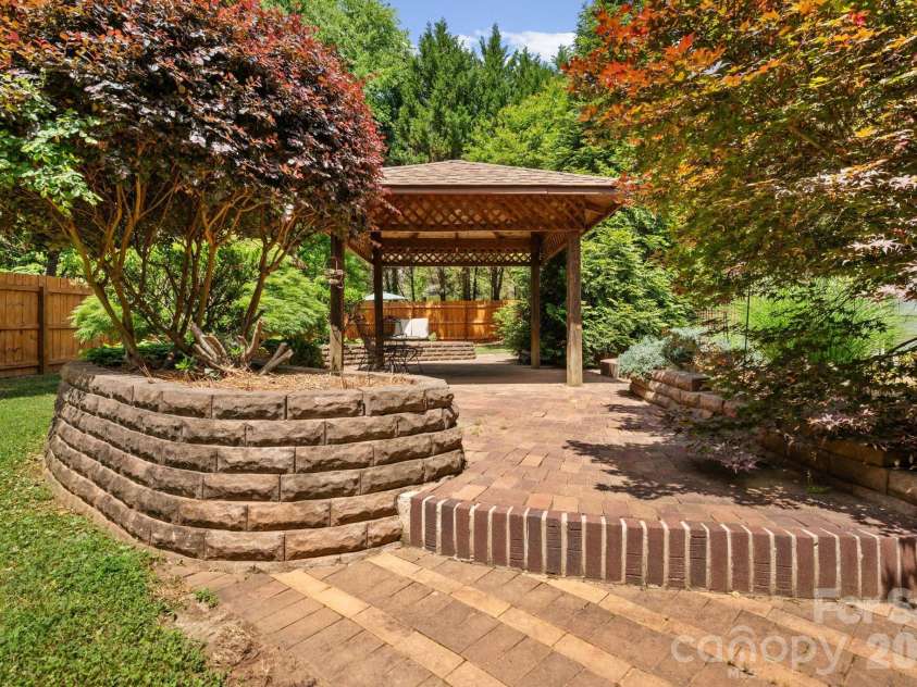 2403 Innes Street, Salisbury, NC 28146.  MLS# CAR4377227, YatesRealty ID 35810. 