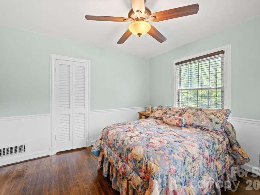 2403 Innes Street, Salisbury, NC 28146.  MLS# CAR4377227, YatesRealty ID 35810. 