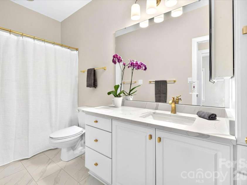 8363 Olde Troon Drive, Charlotte, NC 28277.  MLS# CAR4399432, YatesRealty ID 35812. 