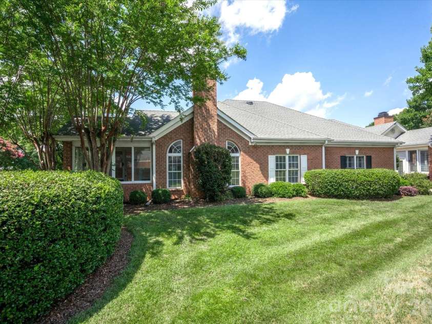 8363 Olde Troon Drive, Charlotte, NC 28277.  MLS# CAR4399432, YatesRealty ID 35812. 