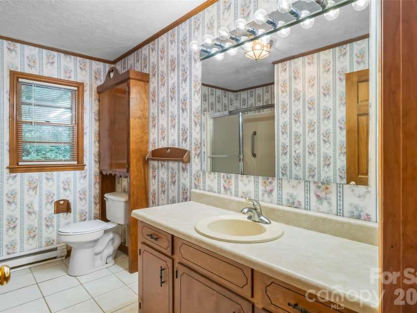 215 Fork River Road, Marion, NC 28752.  MLS# CAR4398837, YatesRealty ID 35813. Bathroom