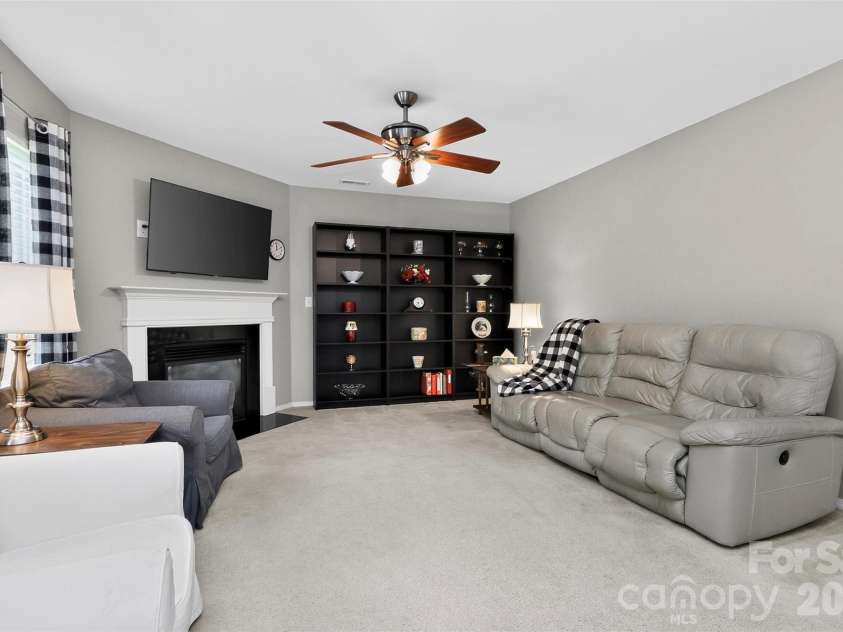 10825 Dry Stone Drive, Huntersville, NC 28078.  MLS# CAR4393847, YatesRealty ID 35814. 