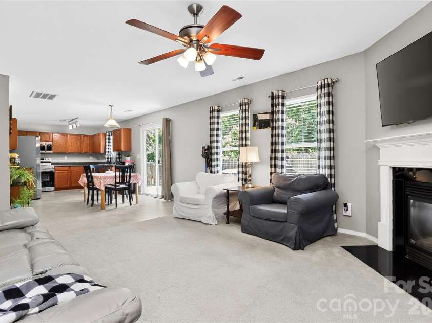 10825 Dry Stone Drive, Huntersville, NC 28078.  MLS# CAR4393847, YatesRealty ID 35814. 