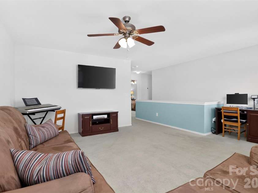 10825 Dry Stone Drive, Huntersville, NC 28078.  MLS# CAR4393847, YatesRealty ID 35814. Bonus