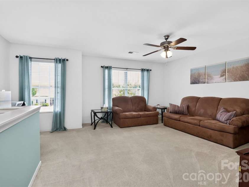 10825 Dry Stone Drive, Huntersville, NC 28078.  MLS# CAR4393847, YatesRealty ID 35814. Bonus