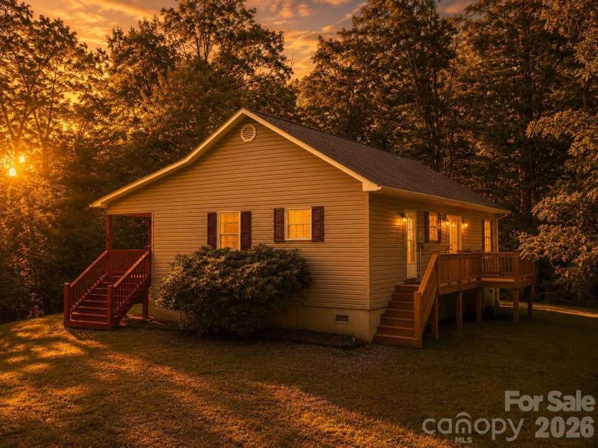2916 Blanton Branch Road, Sylva, NC 28779.  MLS# CAR4401221, YatesRealty ID 35816. 