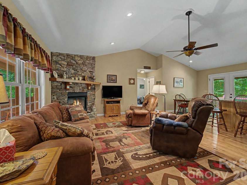 2916 Blanton Branch Road, Sylva, NC 28779.  MLS# CAR4401221, YatesRealty ID 35816. 