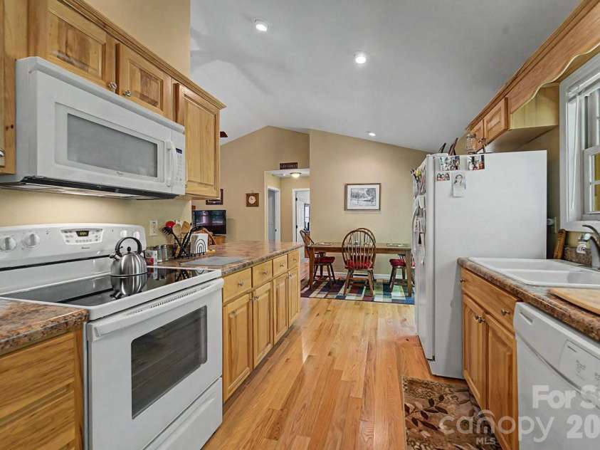 2916 Blanton Branch Road, Sylva, NC 28779.  MLS# CAR4401221, YatesRealty ID 35816. 