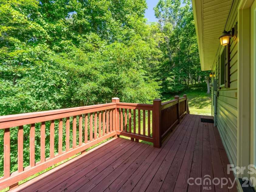2916 Blanton Branch Road, Sylva, NC 28779.  MLS# CAR4401221, YatesRealty ID 35816. 