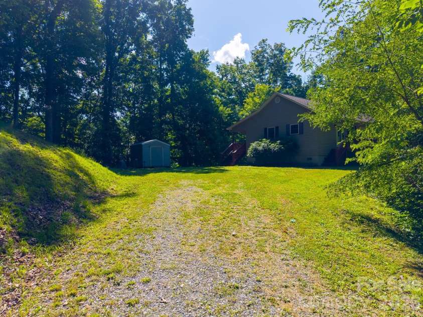 2916 Blanton Branch Road, Sylva, NC 28779.  MLS# CAR4401221, YatesRealty ID 35816. 