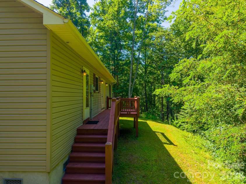 2916 Blanton Branch Road, Sylva, NC 28779.  MLS# CAR4401221, YatesRealty ID 35816. 