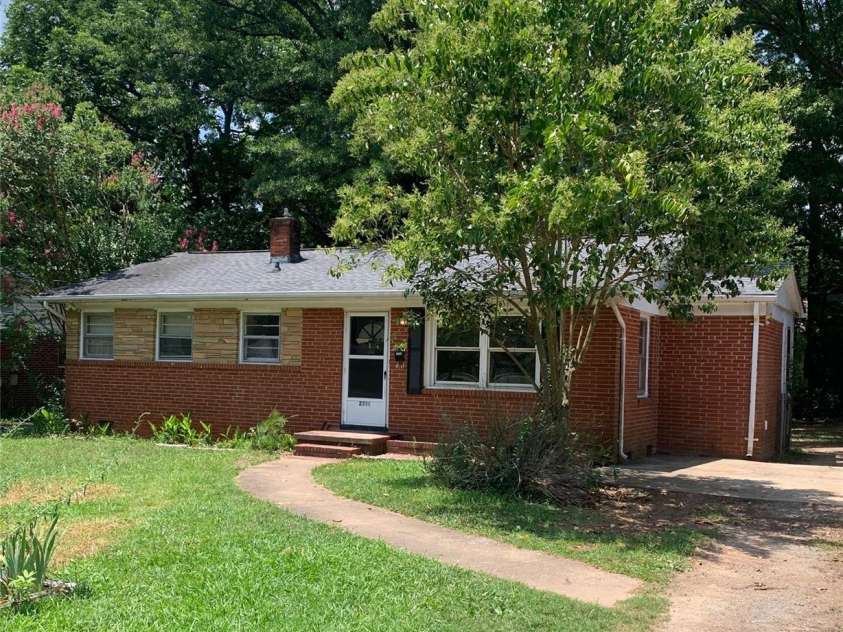2336 Markham Court, Charlotte, NC 28205.  MLS# CAR4400756, YatesRealty ID 35817. 