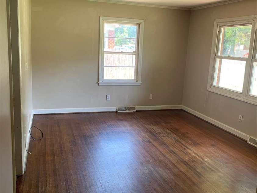 2336 Markham Court, Charlotte, NC 28205.  MLS# CAR4400756, YatesRealty ID 35817. 
