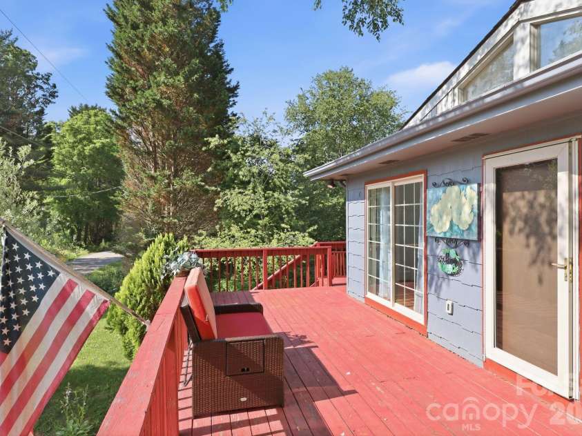 65 Spencer Street, Clyde, NC 28721.  MLS# CAR4391971, YatesRealty ID 35818. 