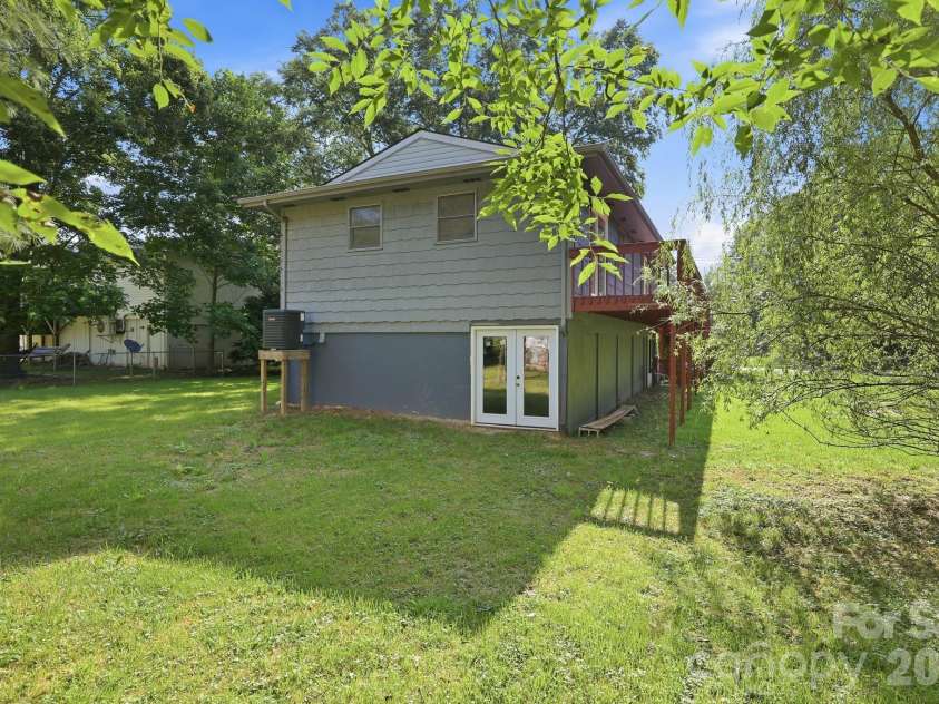 65 Spencer Street, Clyde, NC 28721.  MLS# CAR4391971, YatesRealty ID 35818. 