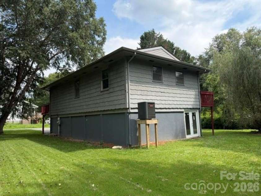 65 Spencer Street, Clyde, NC 28721.  MLS# CAR4415325, YatesRealty ID 35818. 