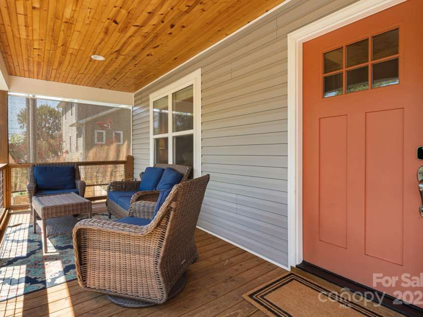 14 3rd Street, Asheville, NC 28803.  MLS# CAR4297140, YatesRealty ID 3582. 