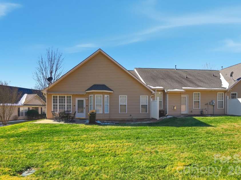1667 Onyx Ridge, Fort Mill, SC 29708.  MLS# CAR4341648, YatesRealty ID 3582. 