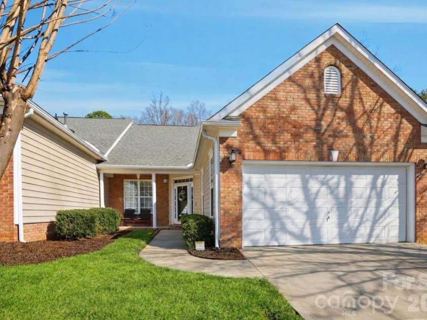 1667 Onyx Ridge, Fort Mill, SC 29708.  MLS# CAR4341648, YatesRealty ID 3582. 