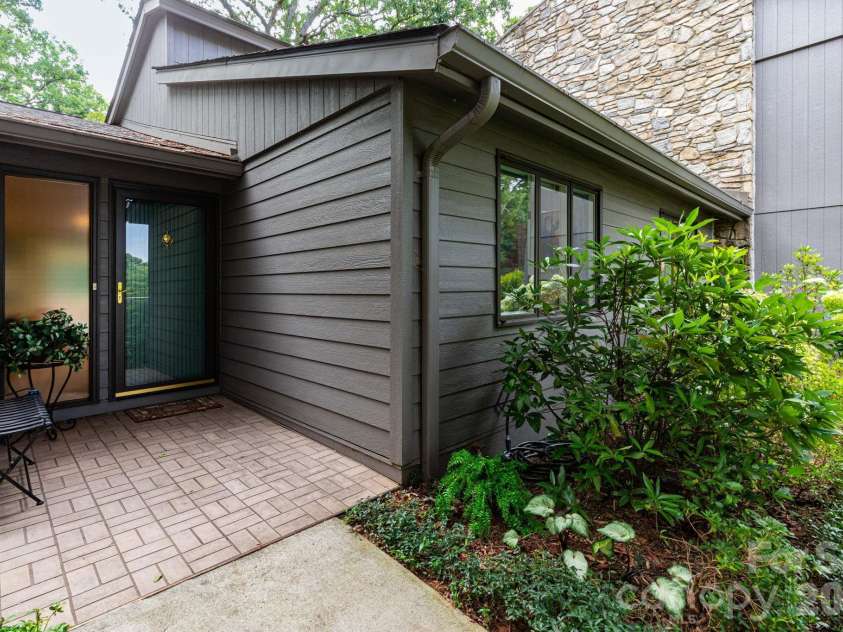 301 Crowfields Lane, Asheville, NC 28803.  MLS# CAR4399895, YatesRealty ID 35820. 