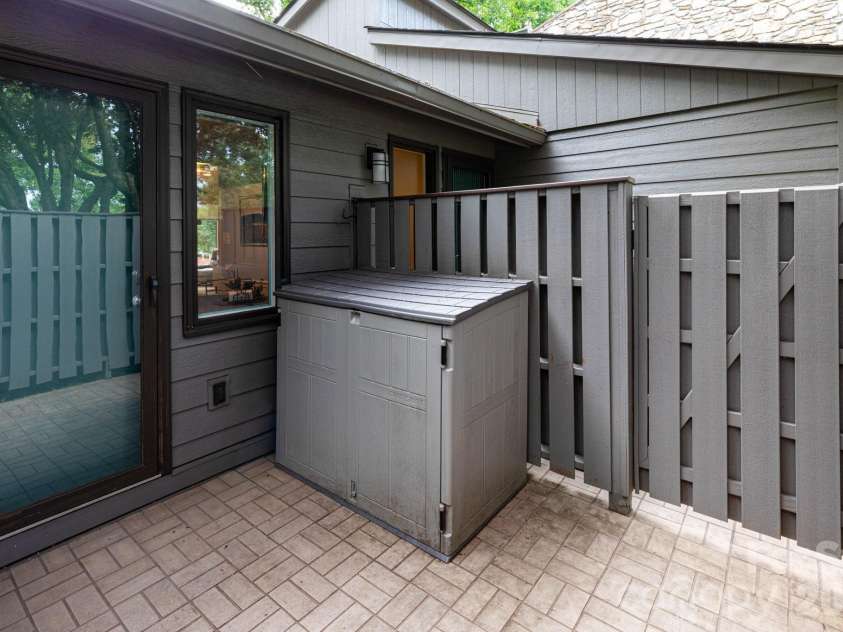 301 Crowfields Lane, Asheville, NC 28803.  MLS# CAR4399895, YatesRealty ID 35820. 