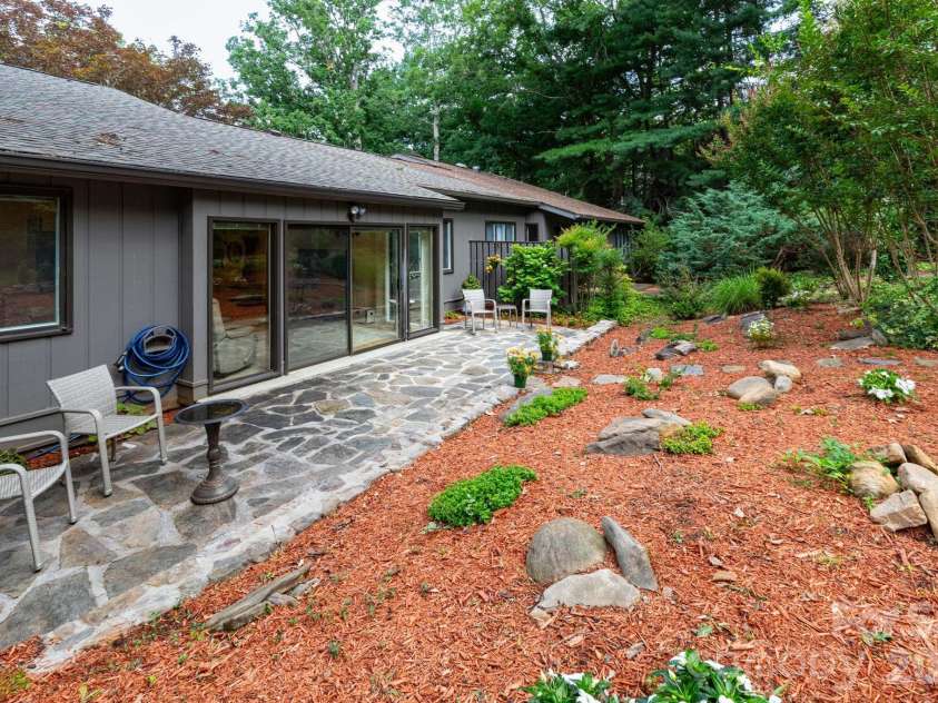 301 Crowfields Lane, Asheville, NC 28803.  MLS# CAR4399895, YatesRealty ID 35820. Serene
