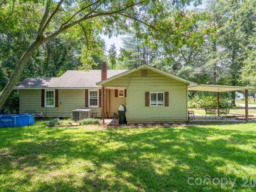 7193 Kershaw Camden Highway, Kershaw, SC 29067.  MLS# CAR4399543, YatesRealty ID 35821. Back of Home