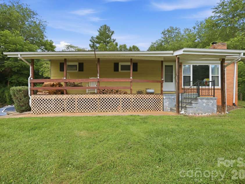 2034 Pisgah Drive, Canton, NC 28716.  MLS# CAR4398822, YatesRealty ID 35822. 