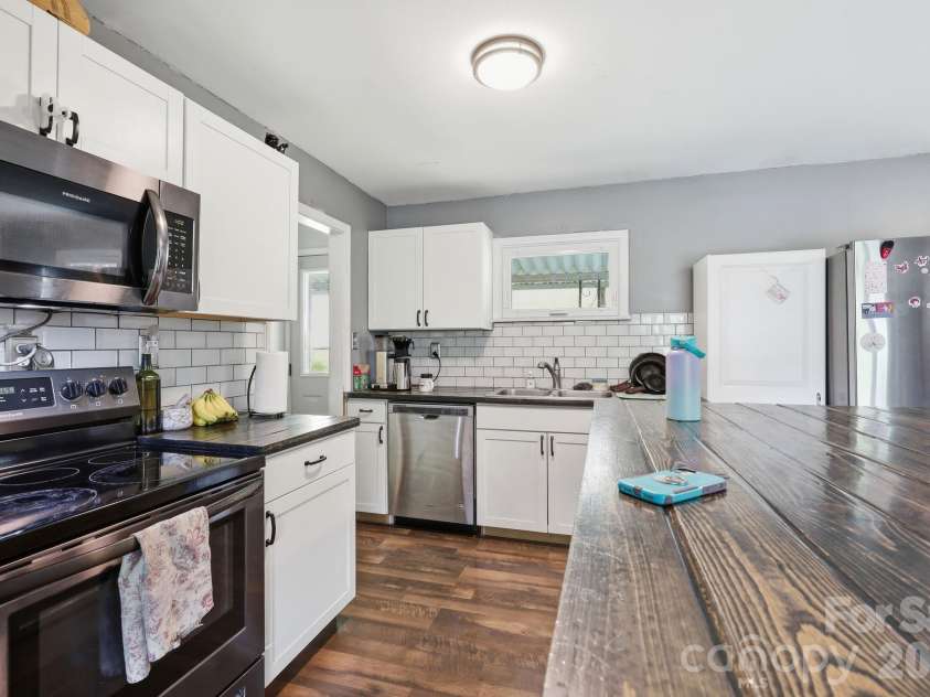 2034 Pisgah Drive, Canton, NC 28716.  MLS# CAR4398822, YatesRealty ID 35822. 