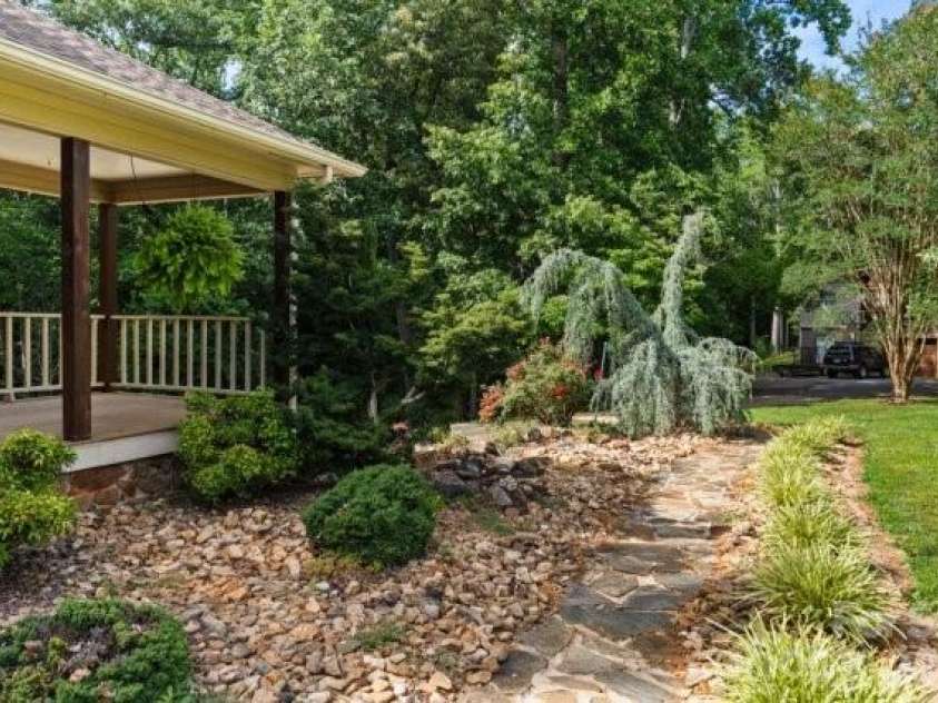 4013 Carlton Drive, Claremont, NC 28610.  MLS# CAR4381892, YatesRealty ID 35823. 