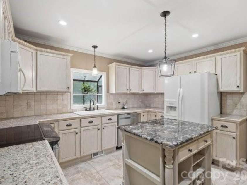 4013 Carlton Drive, Claremont, NC 28610.  MLS# CAR4381892, YatesRealty ID 35823. 
