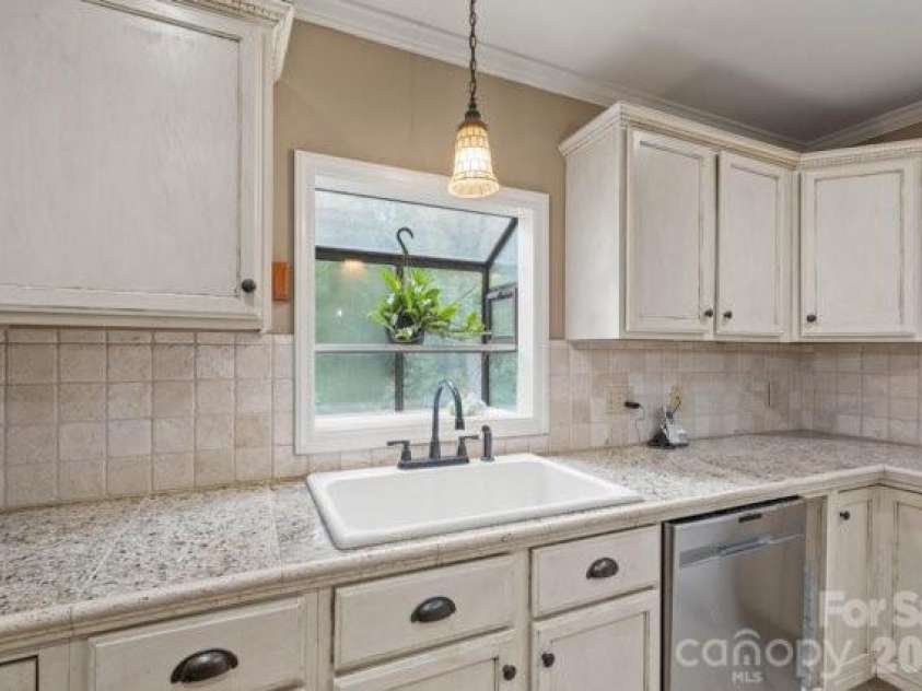 4013 Carlton Drive, Claremont, NC 28610.  MLS# CAR4381892, YatesRealty ID 35823. 