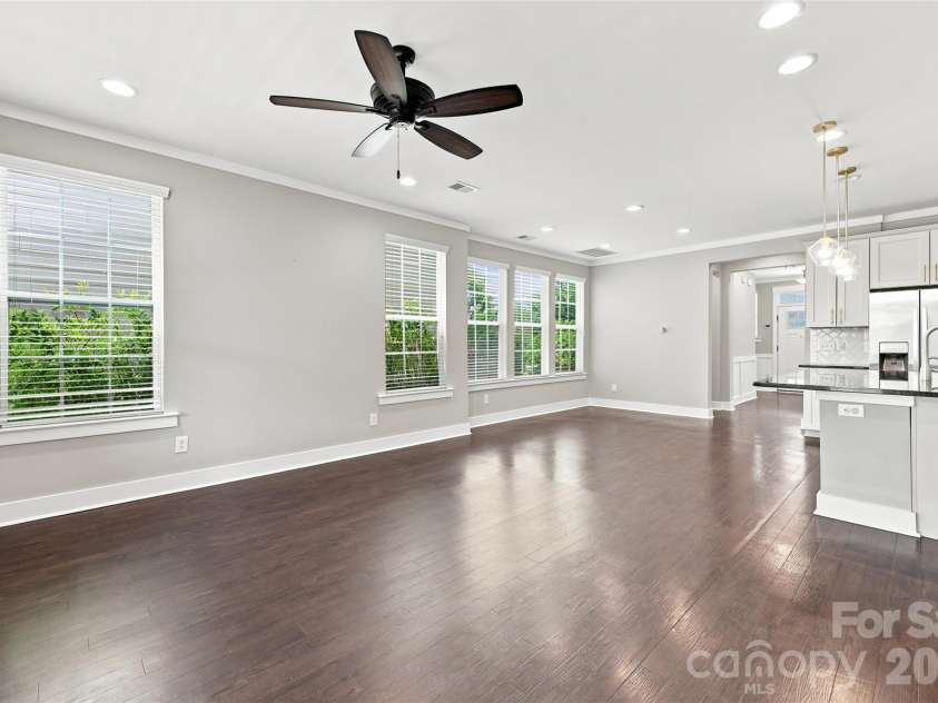 2104 Woodward Avenue, Charlotte, NC 28206.  MLS# CAR4392627, YatesRealty ID 35826. 