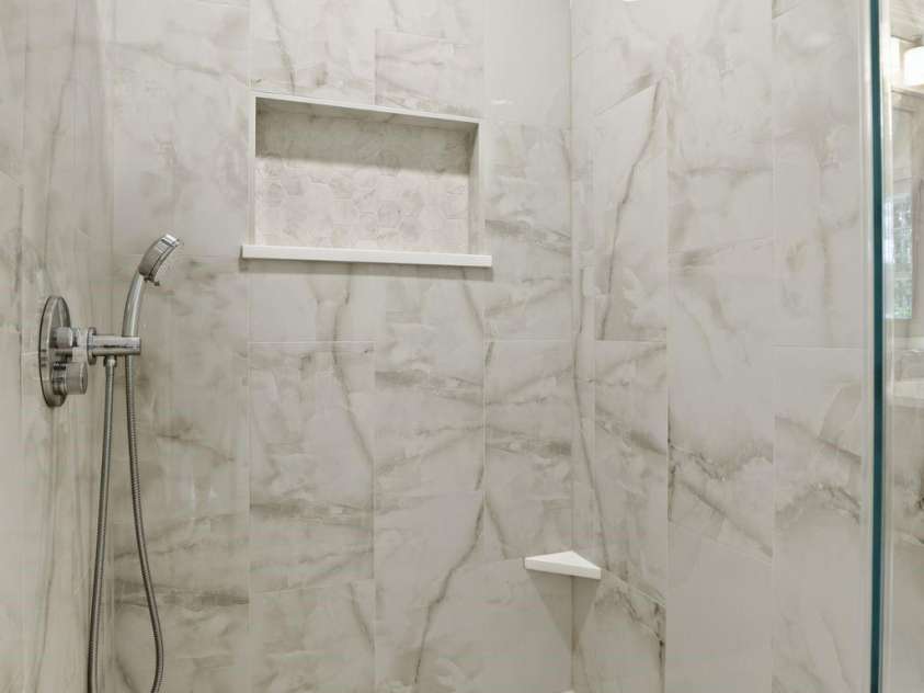 7011 Edenderry Drive, Charlotte, NC 28270.  MLS# CAR4397470, YatesRealty ID 35827. Spacious shower