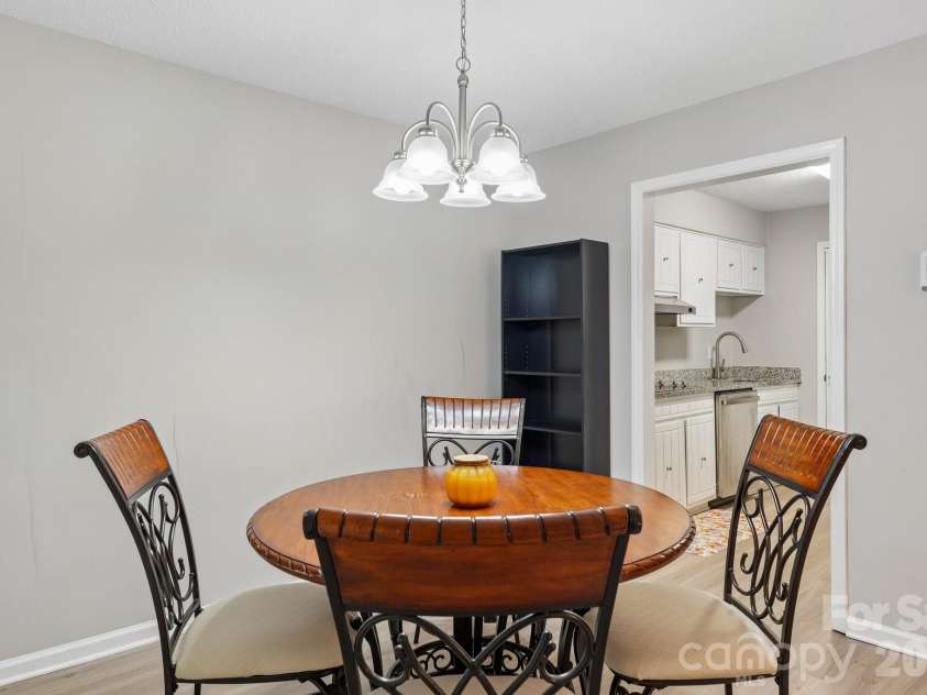 4736 Hedgemore Drive, Charlotte, NC 28209.  MLS# CAR4398402, YatesRealty ID 35829. 