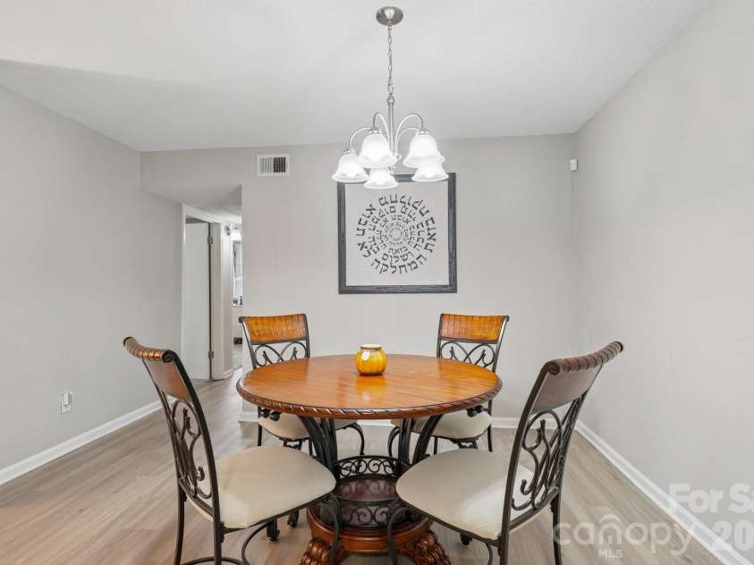 4736 Hedgemore Drive, Charlotte, NC 28209.  MLS# CAR4398402, YatesRealty ID 35829. 
