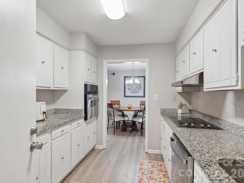 4736 Hedgemore Drive, Charlotte, NC 28209.  MLS# CAR4398402, YatesRealty ID 35829. 
