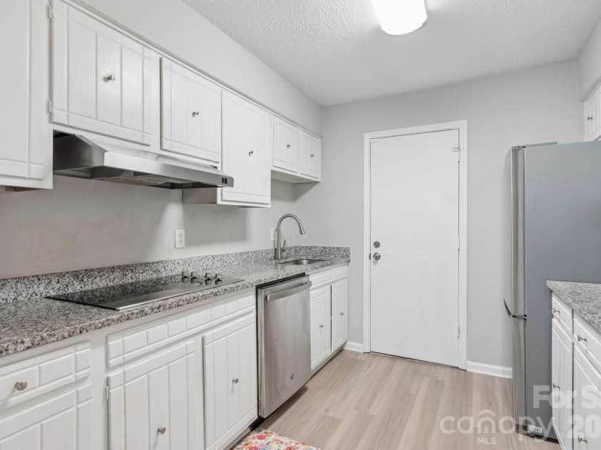 4736 Hedgemore Drive, Charlotte, NC 28209.  MLS# CAR4398402, YatesRealty ID 35829. 
