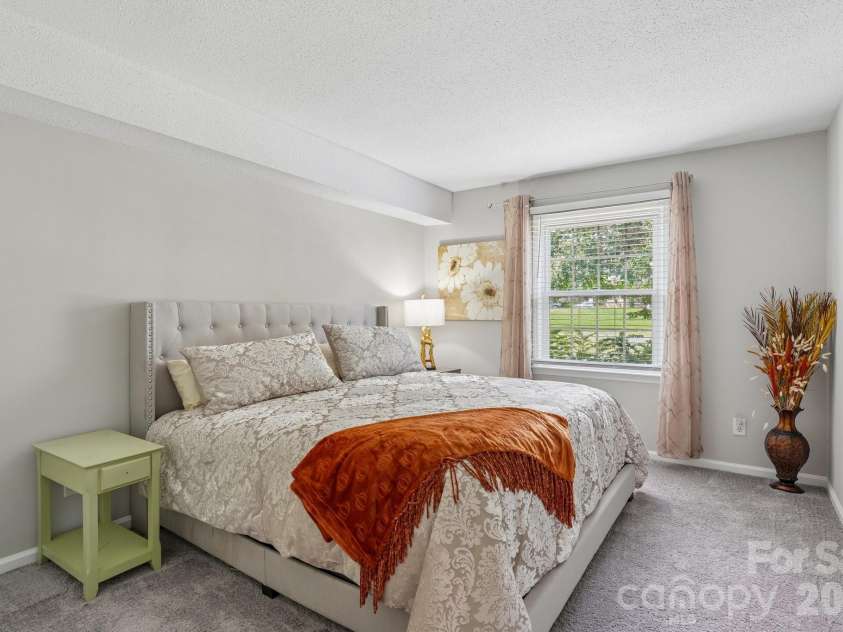 4736 Hedgemore Drive, Charlotte, NC 28209.  MLS# CAR4398402, YatesRealty ID 35829. 