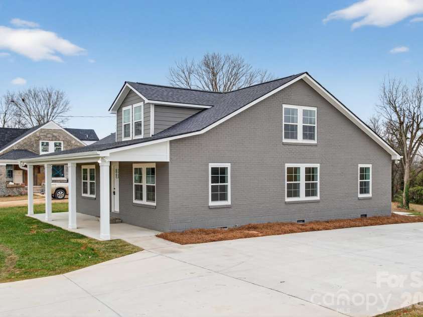 109 Main Street, Granite Falls, NC 28630.  MLS# CAR4341222, YatesRealty ID 3583. 