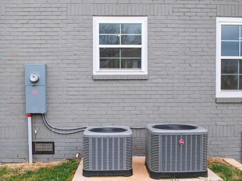 109 Main Street, Granite Falls, NC 28630.  MLS# CAR4341222, YatesRealty ID 3583. 