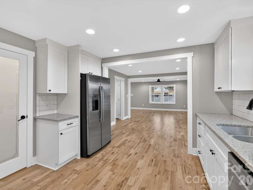 109 Main Street, Granite Falls, NC 28630.  MLS# CAR4341222, YatesRealty ID 3583. 