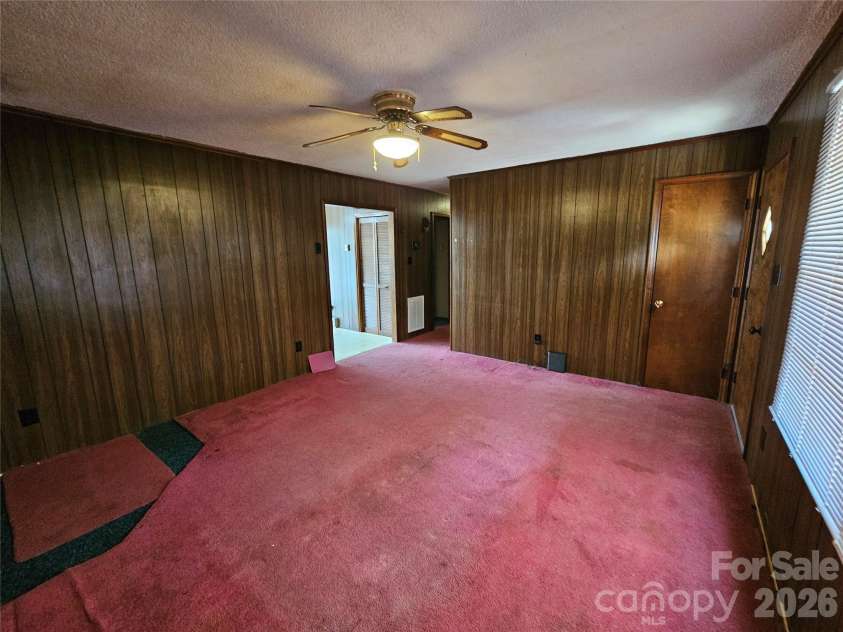 7440 Tuckaseegee Road, Kannapolis, NC 28081.  MLS# CAR4354757, YatesRealty ID 3583. 