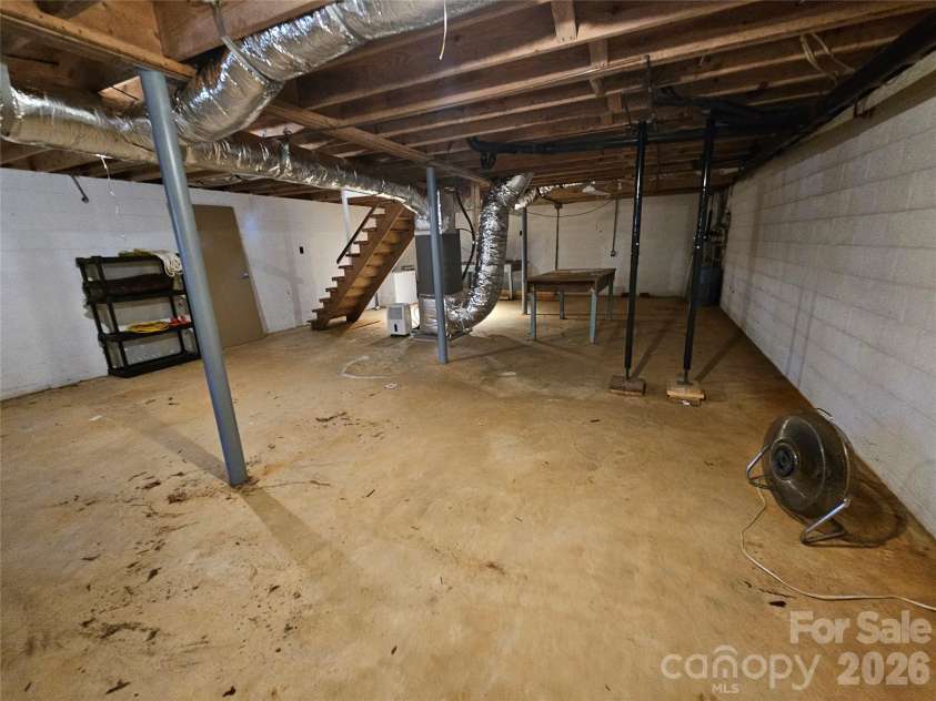 7440 Tuckaseegee Road, Kannapolis, NC 28081.  MLS# CAR4354757, YatesRealty ID 3583. 