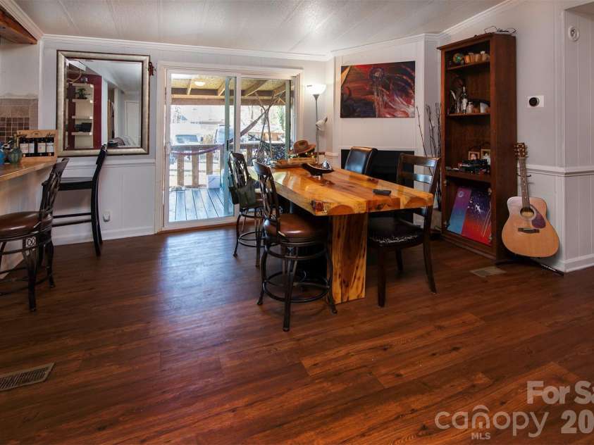 5727 Thompson Road, Charlotte, NC 28216.  MLS# CAR4401873, YatesRealty ID 35830. 
